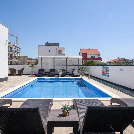 In Okrug Gornji With Sea View, Balcony, Air Conditioning, Wifi 5134-3 *