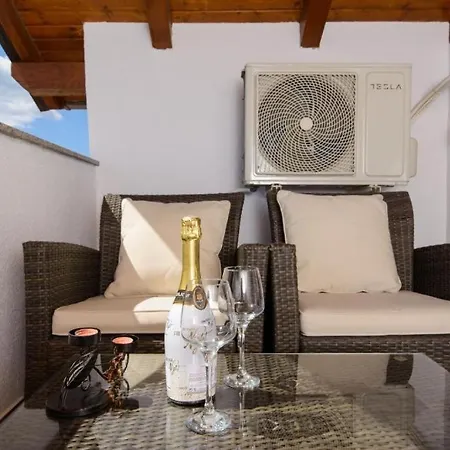 In Okrug Gornji With Sea View, Balcony, Air Conditioning, Wifi 5134-3 Apartment *