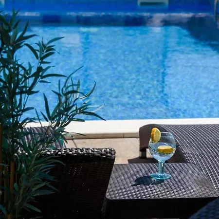 In Okrug Gornji With Sea View, Balcony, Air Conditioning, Wifi 5134-3 Apartment *